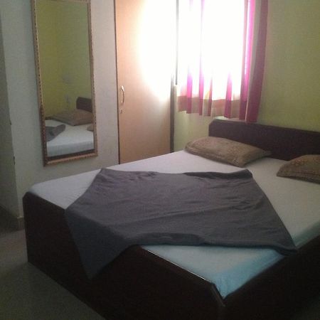 Hotel Kamal Kunj Джайпур Екстериор снимка
