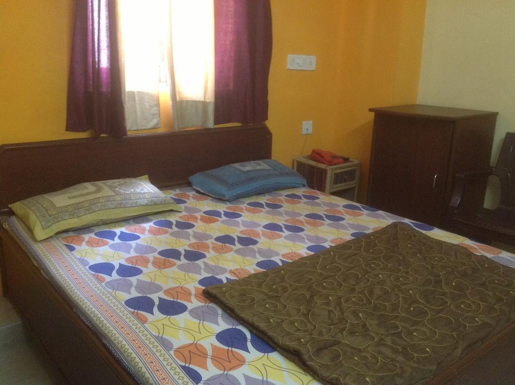 Hotel Kamal Kunj Джайпур Стая снимка