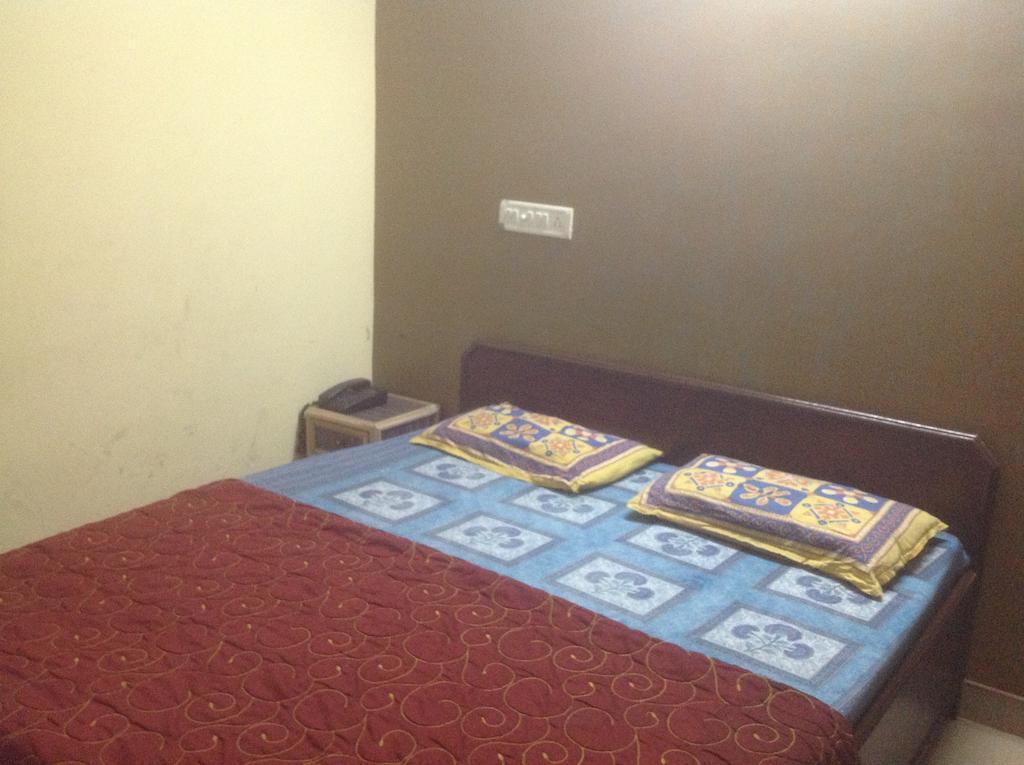 Hotel Kamal Kunj Джайпур Екстериор снимка