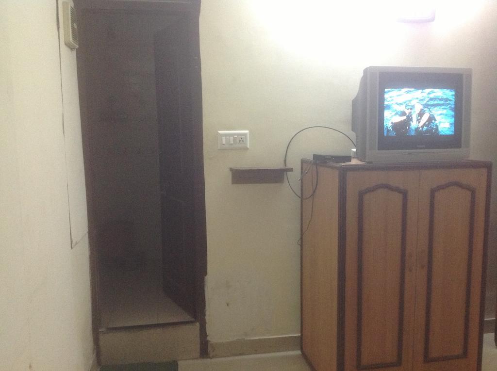 Hotel Kamal Kunj Джайпур Екстериор снимка