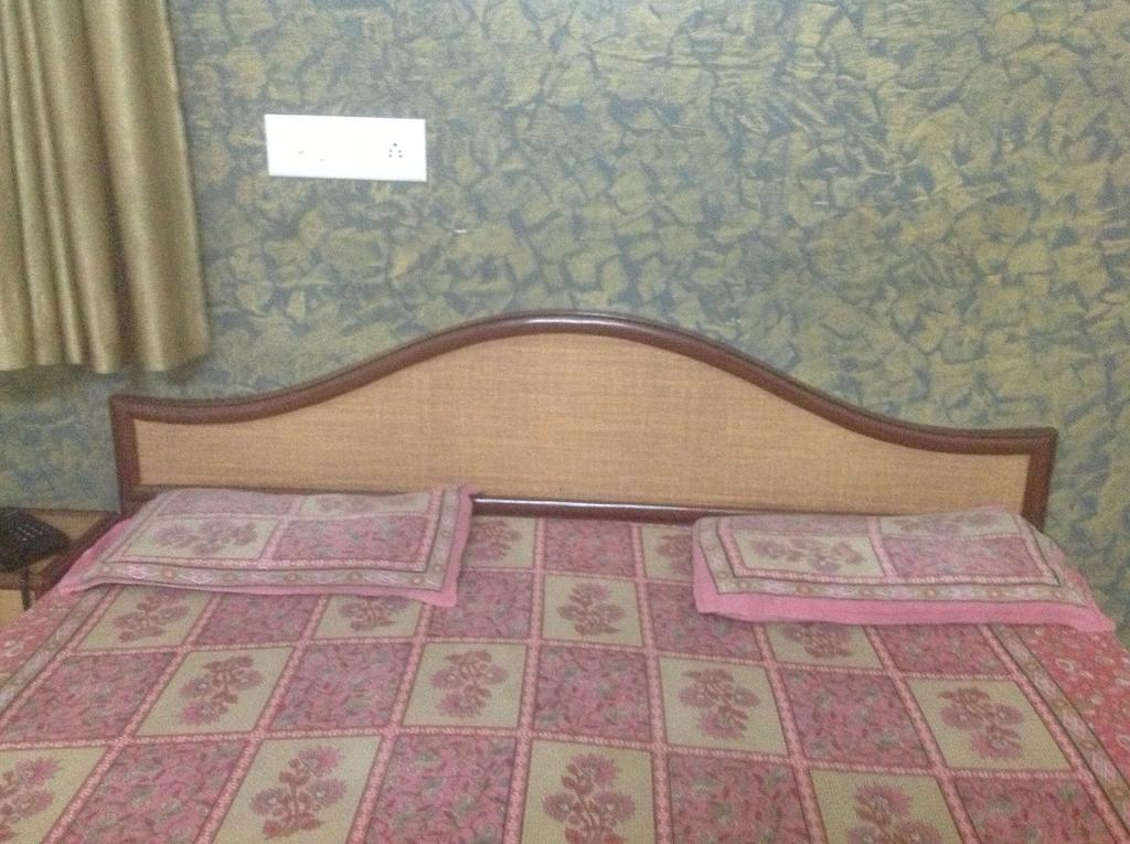 Hotel Kamal Kunj Джайпур Екстериор снимка